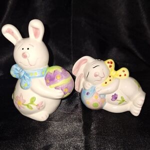 Cute Bunny Salt & Pepper Set~Hand Painted~Dist. By Publix~Easter Eggs~Rabbit